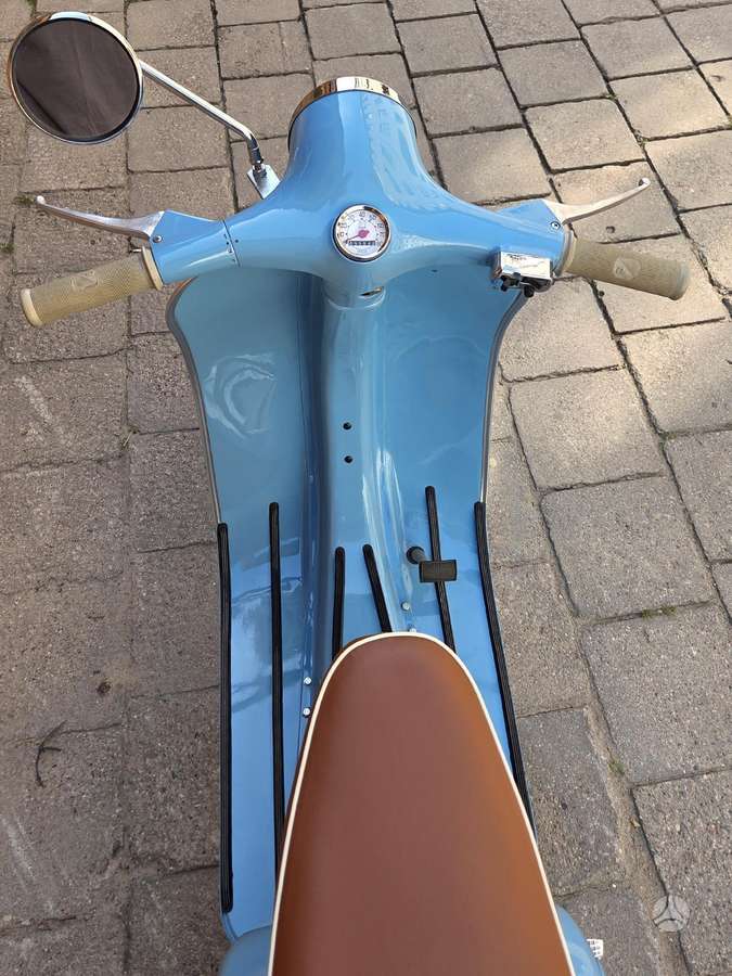 Piaggio Vespa 50cc, scooters / mopeds