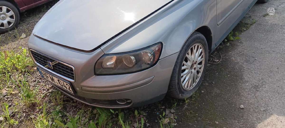 Volvo S40