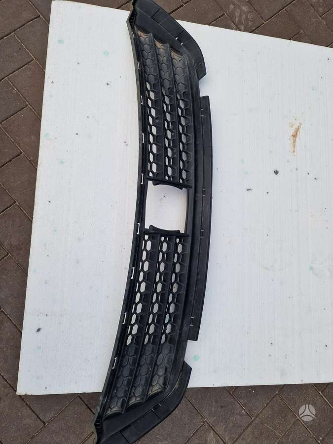 Jeep Grand Cherokee kėbulo dalys