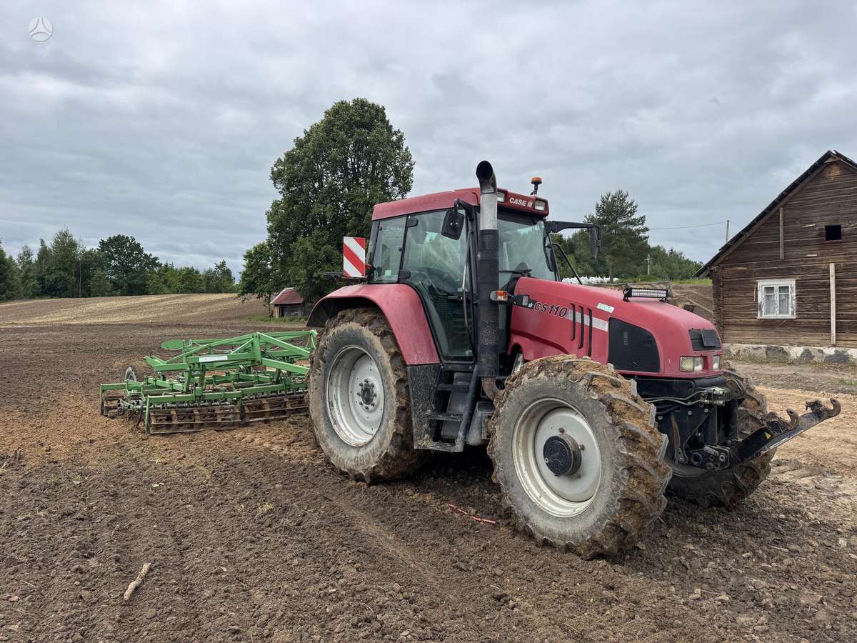 Case-IH CS110, traktori