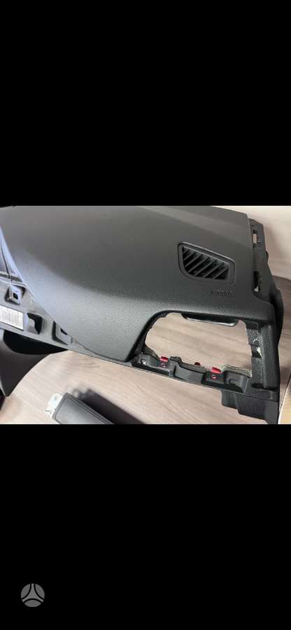 BMW 3 serija детали салона