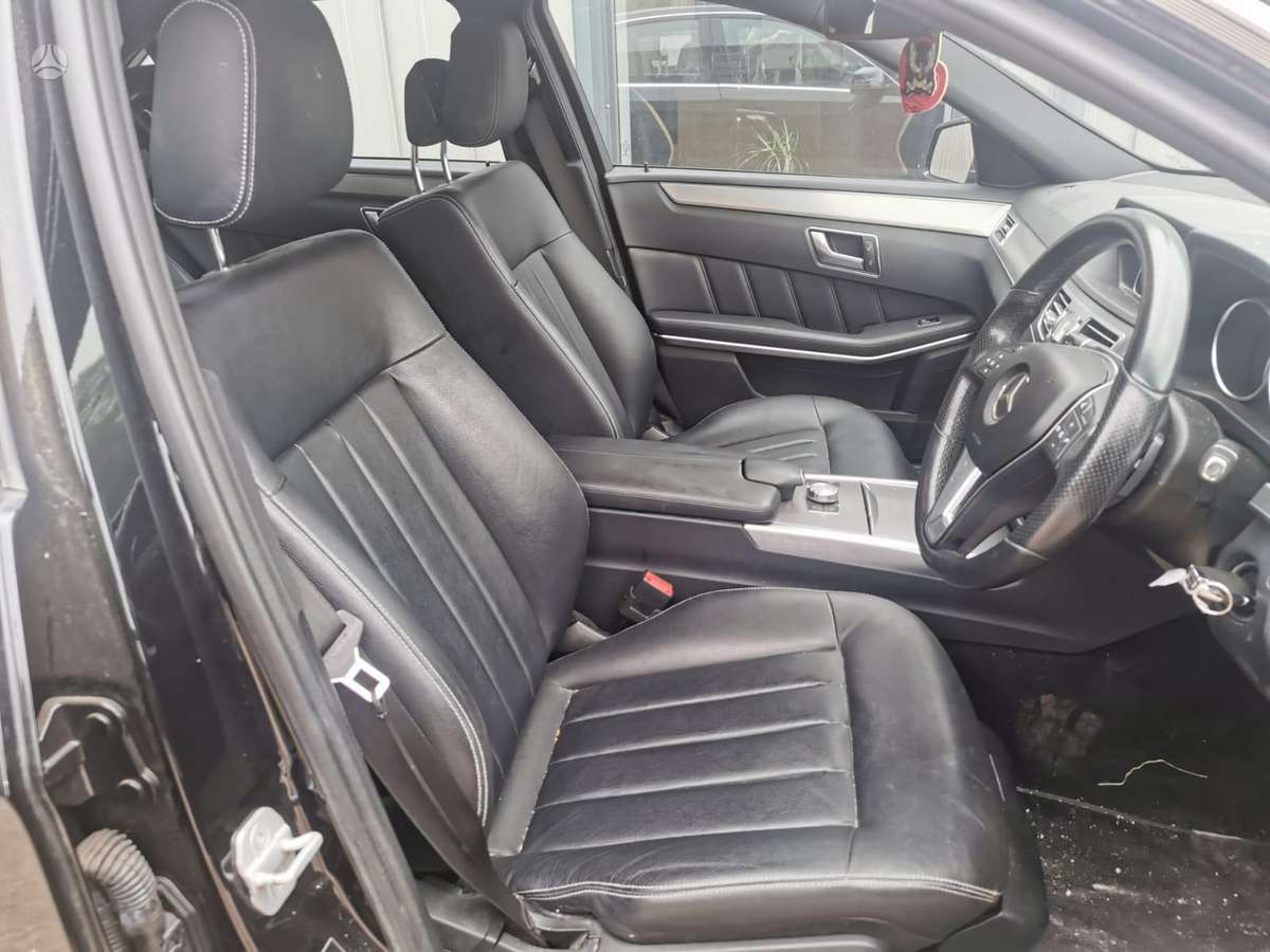 Mercedes-Benz E220 dalimis