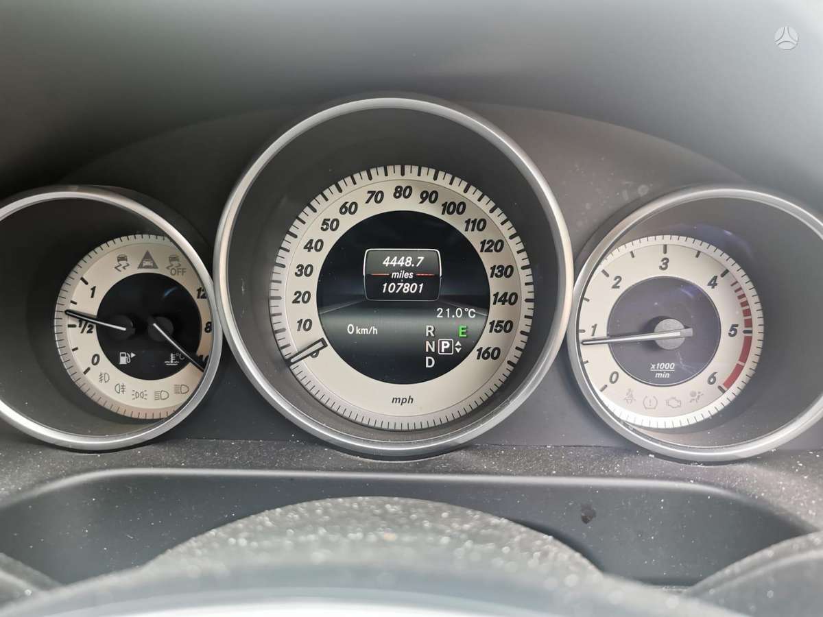 Mercedes-Benz E220 по частям