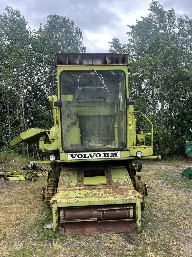 Claas Dominator 105