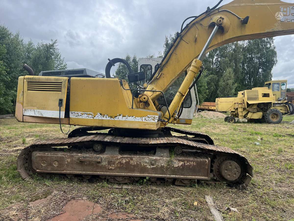 Liebherr 932 Litronic, statybos ir kelių tiesimo technika
