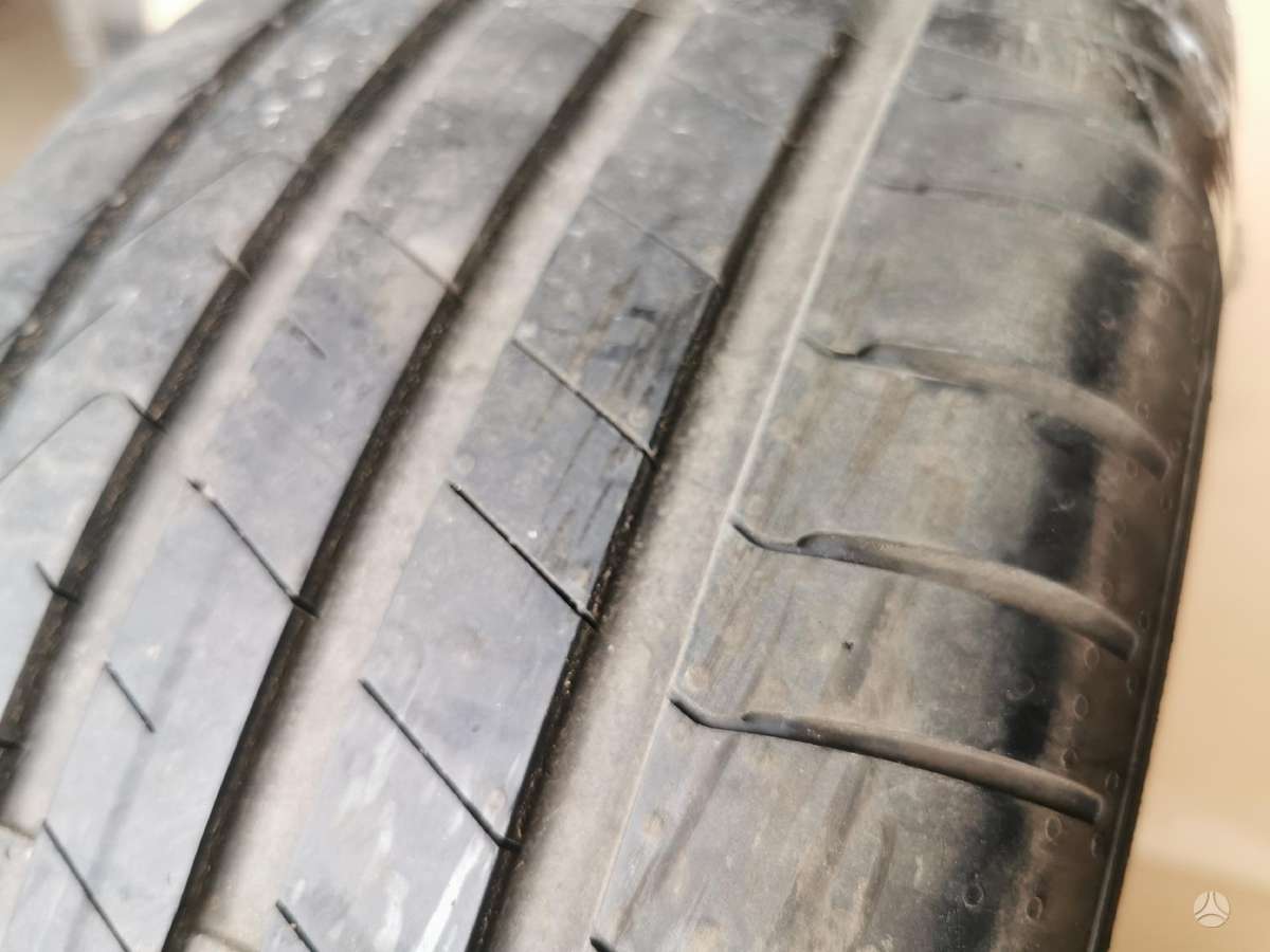 Pirelli, vasarinės 215/40 R18