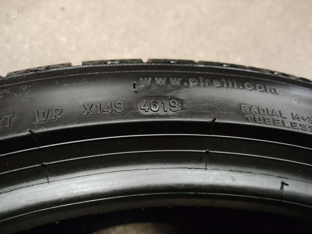 Pirelli SottozeroWinter 270 NAUJA, зимние 325/30 R20