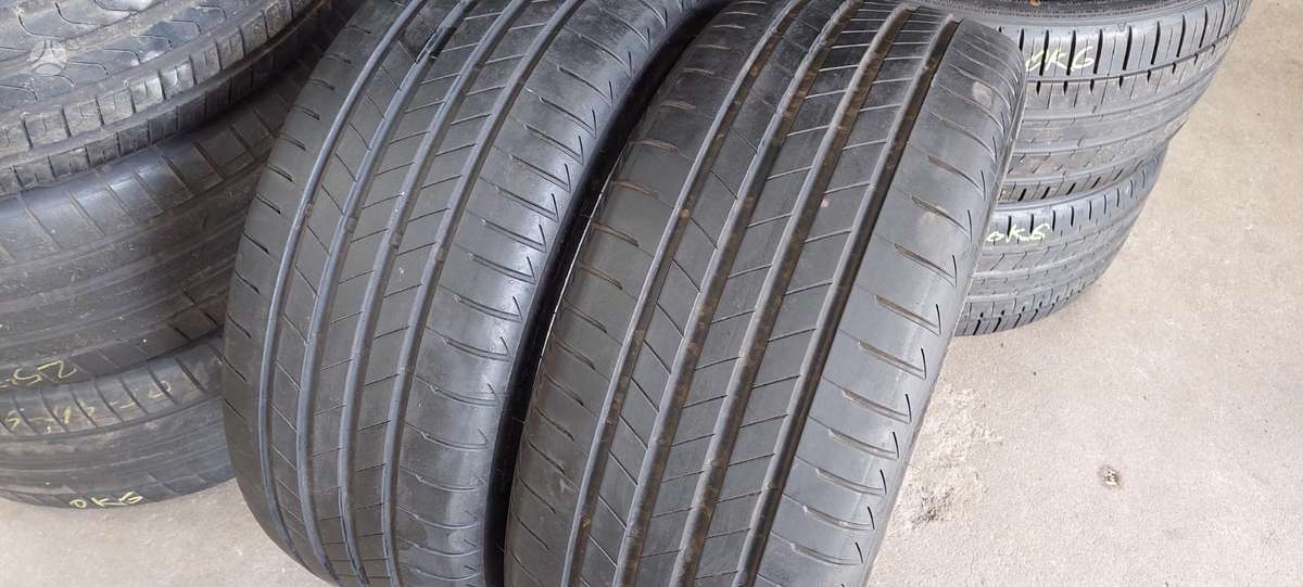Bridgestone, vasaras 245/40 R19