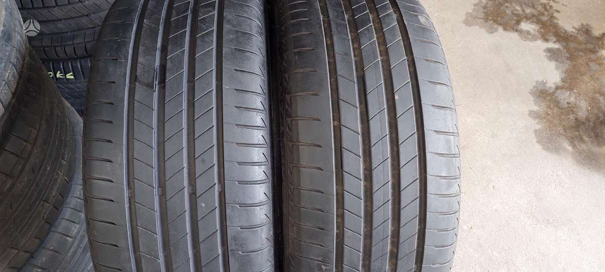 Bridgestone, vasaras 245/40 R19