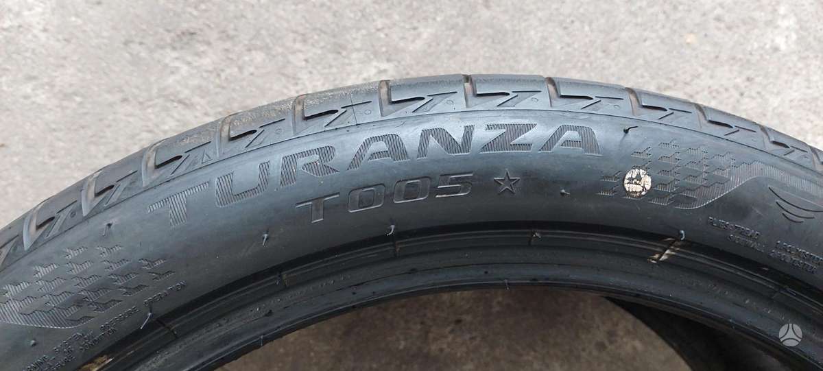 Bridgestone, vasaras 245/40 R19