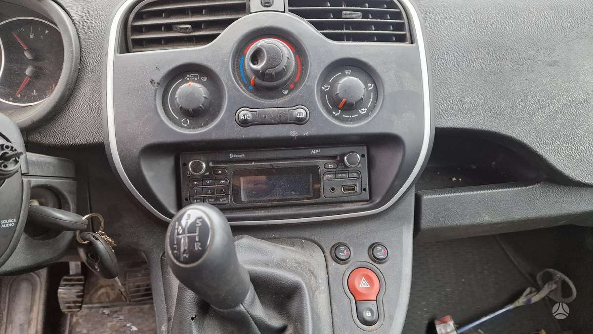 Renault Kangoo dalimis. Dalimis