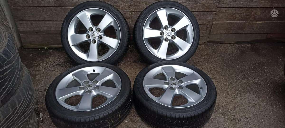 Toyota Auris/Prius+, легкосплавные , R17