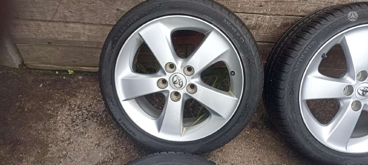 Toyota Auris/Prius+, light alloy, R17