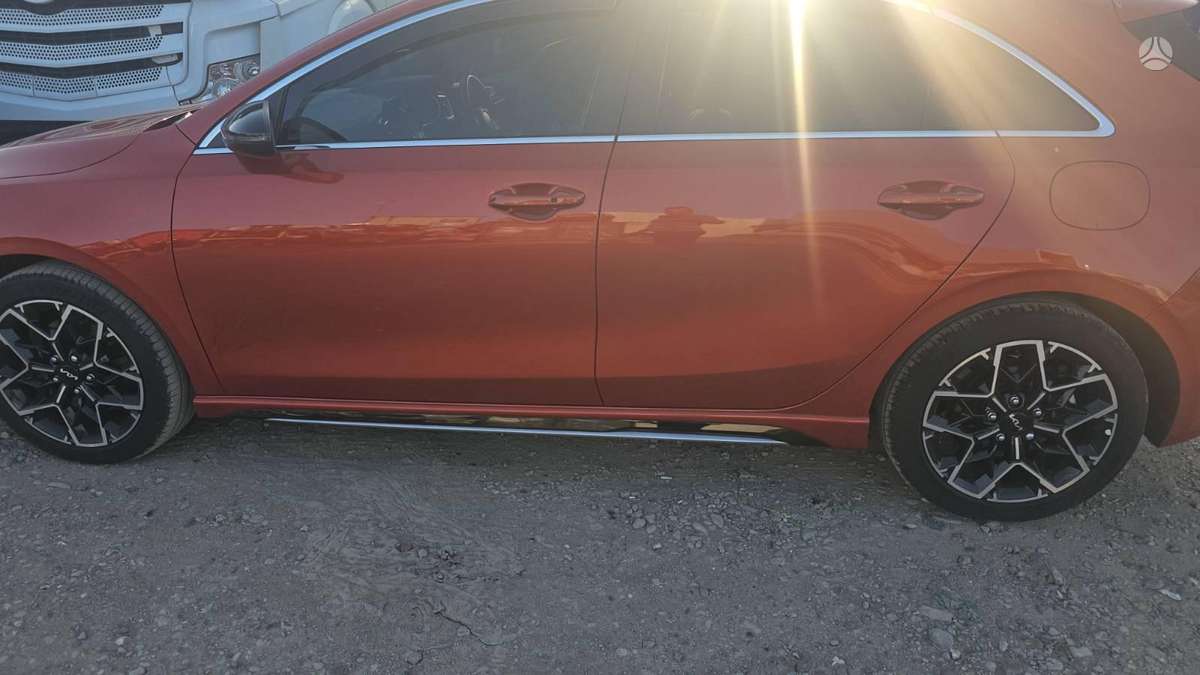Kia Ceed по частям