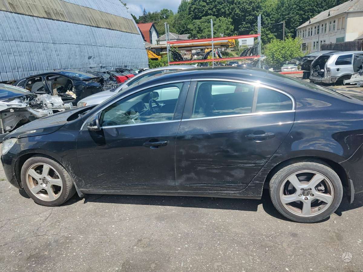 Volvo S60 Variklio kodas d5204t2