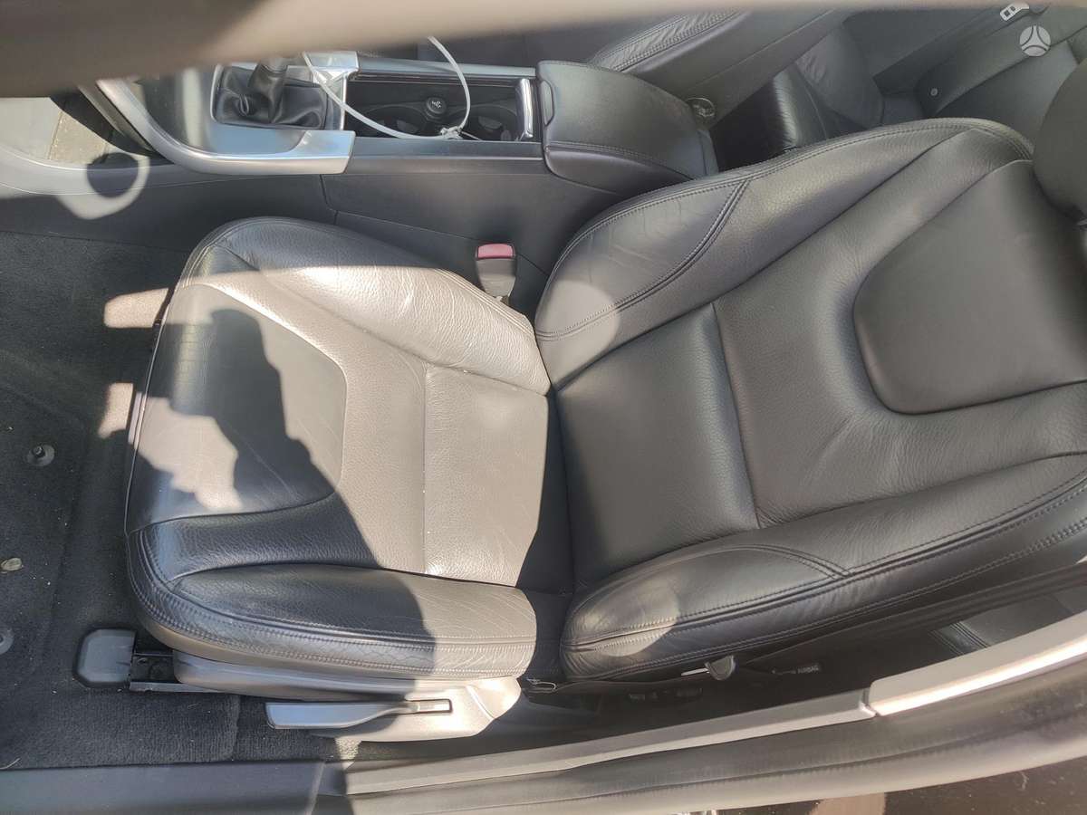 Volvo S60 Variklio kodas d5204t2