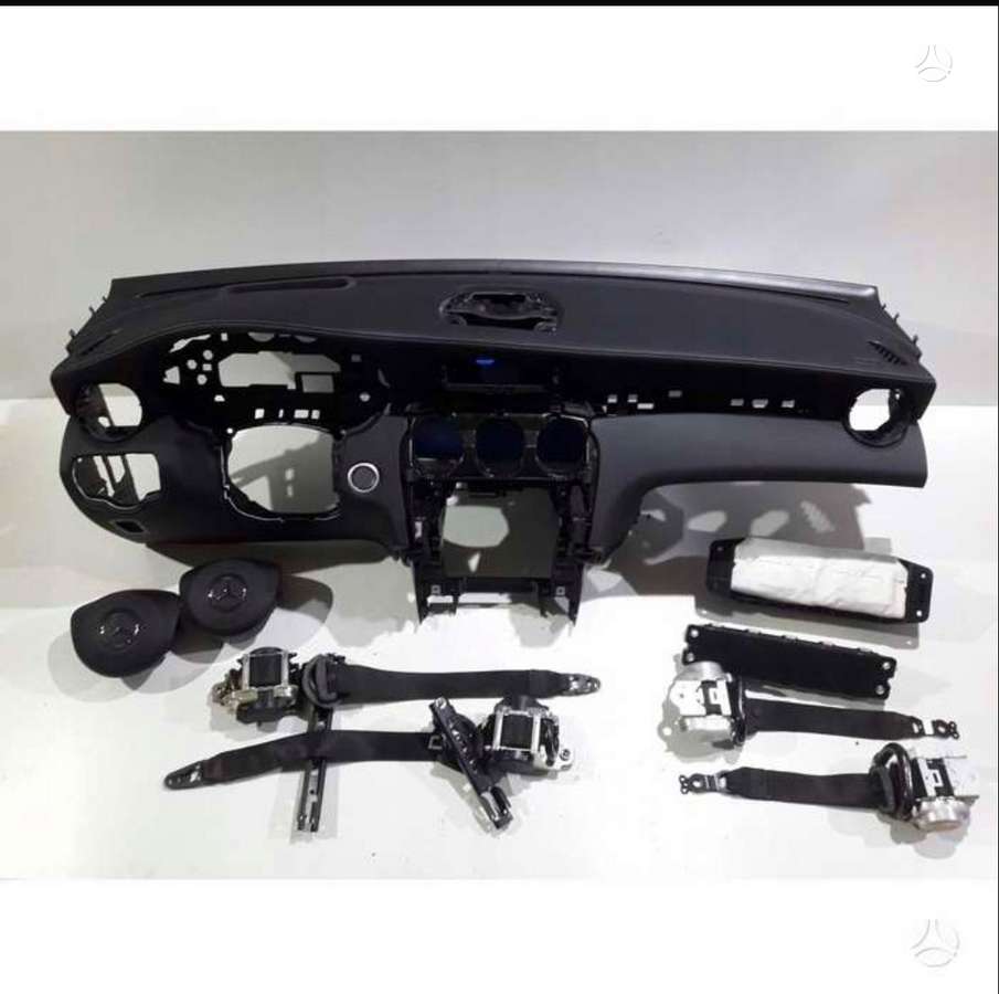 Mercedes-Benz GLC klasė panelė