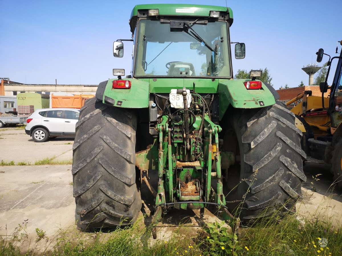 John Deere 7810, tractors
