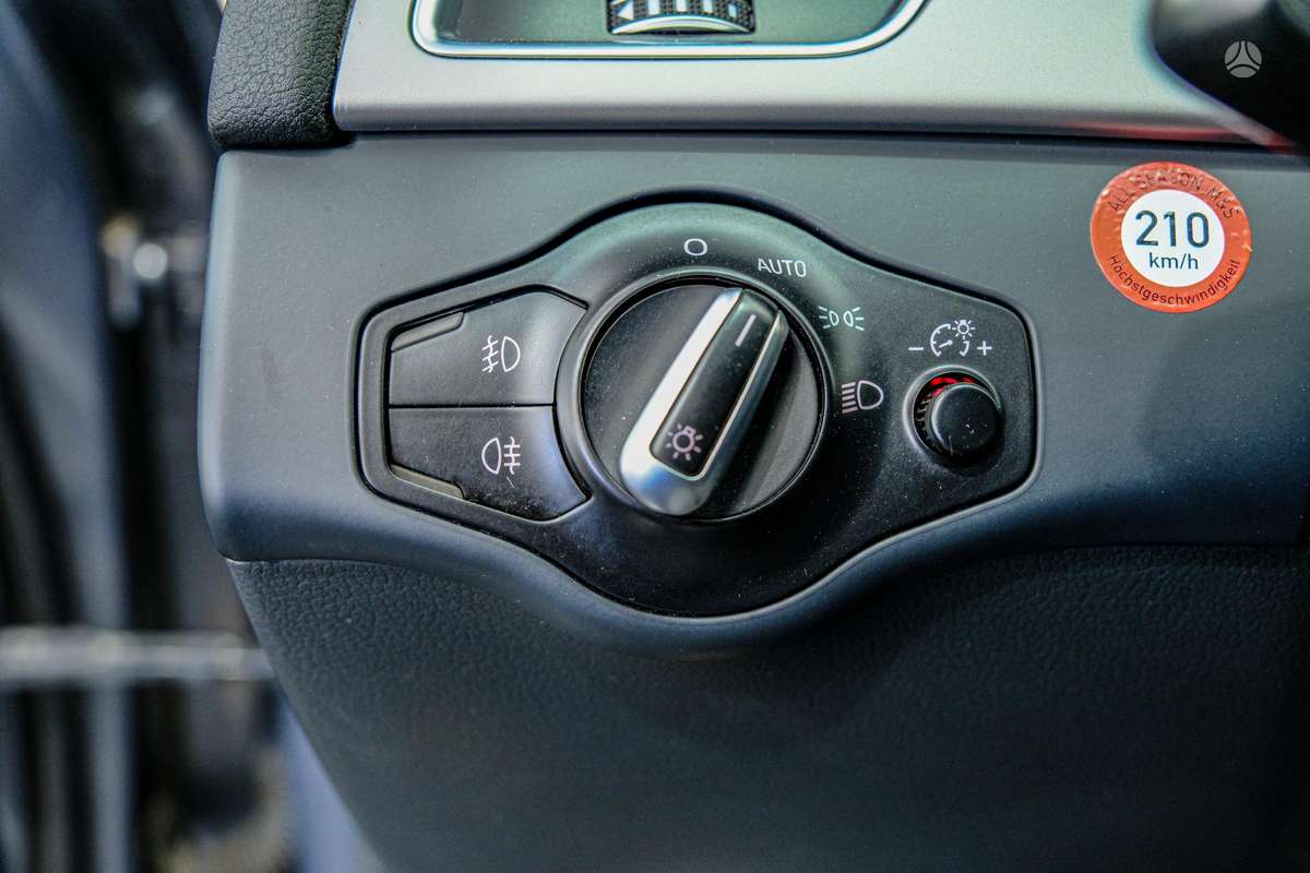 Audi A4, 3.0 l., universalas