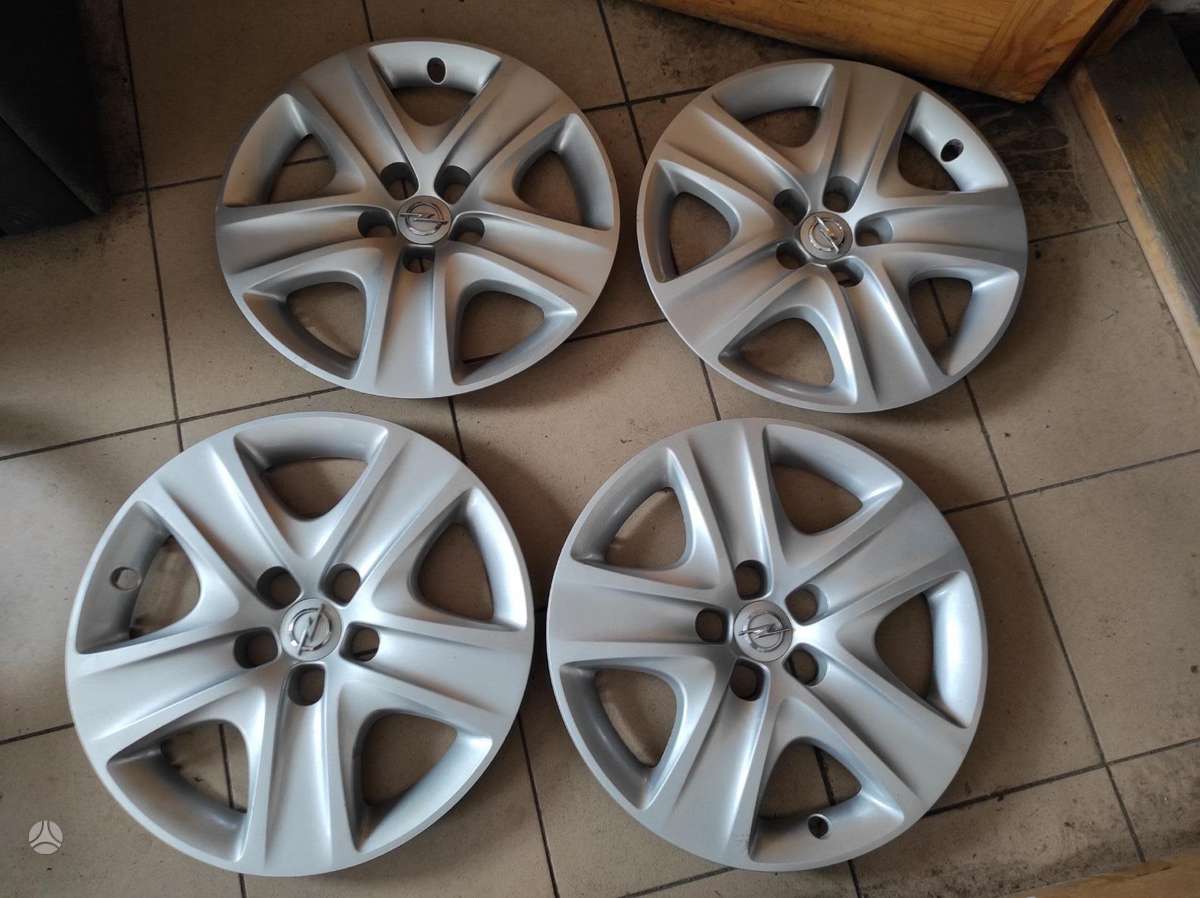 Opel, ratų gaubtai, R17
