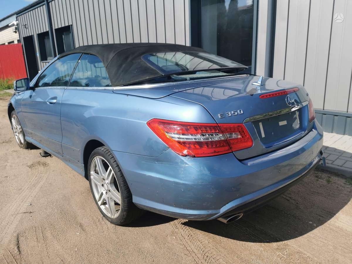 Mercedes-Benz E350 dalimis
