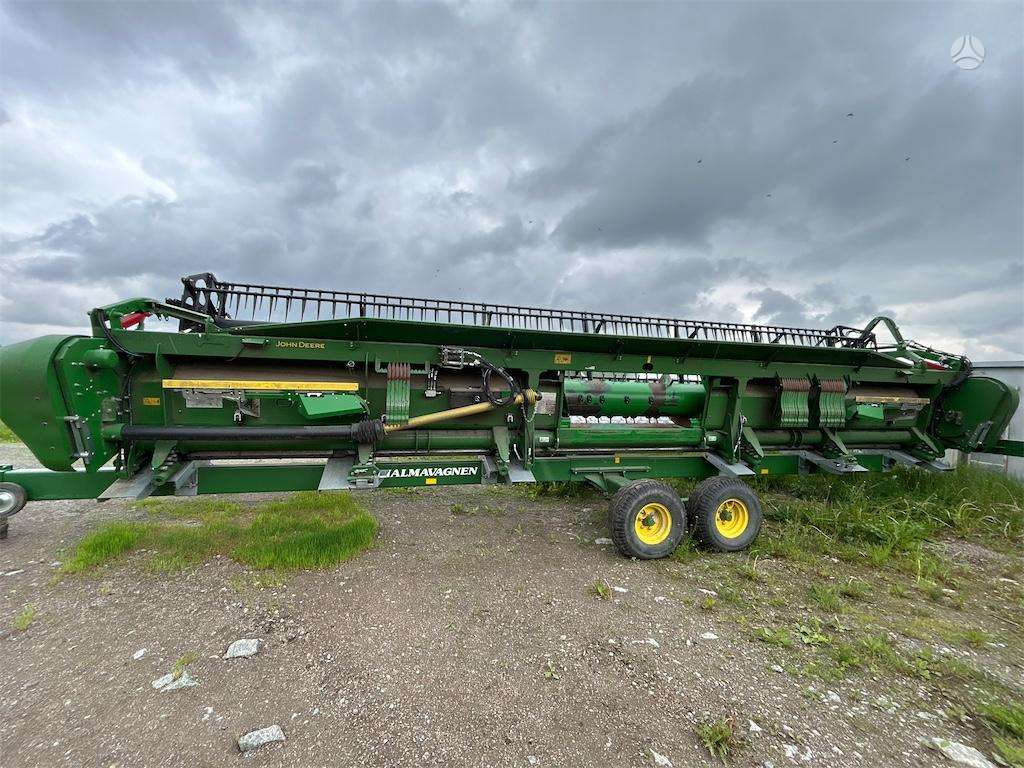 John Deere S780I, combine harvesters