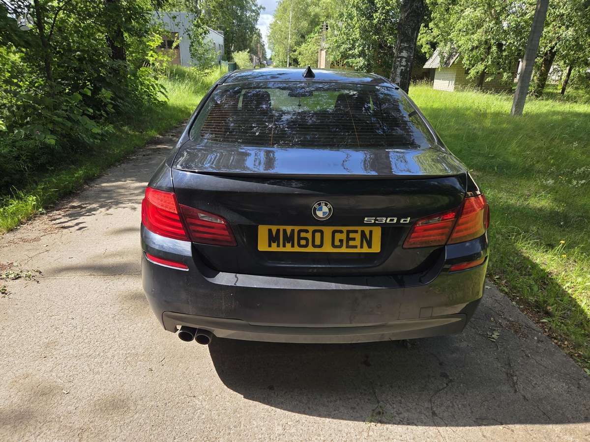 BMW 530 M paketas 416 kodas dazu