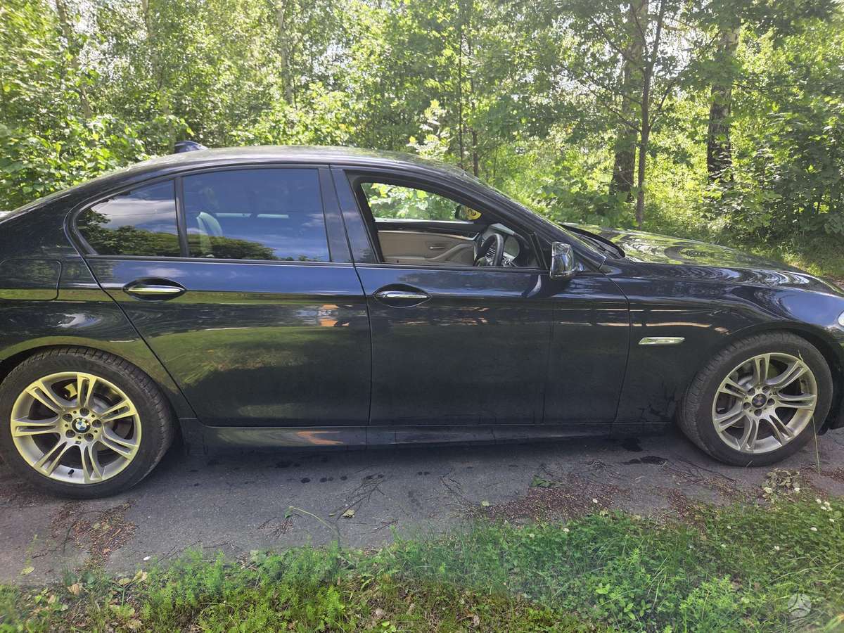 BMW 530 M paketas 416 kodas dazu