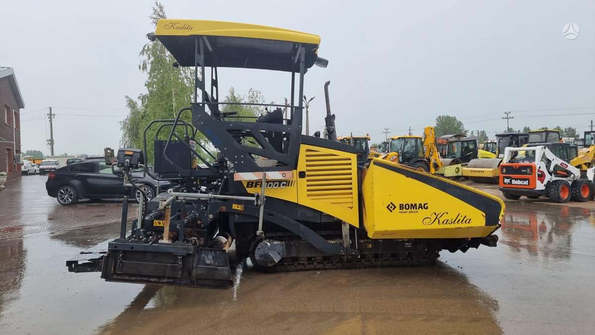 Bomag BF 300, paving machinery