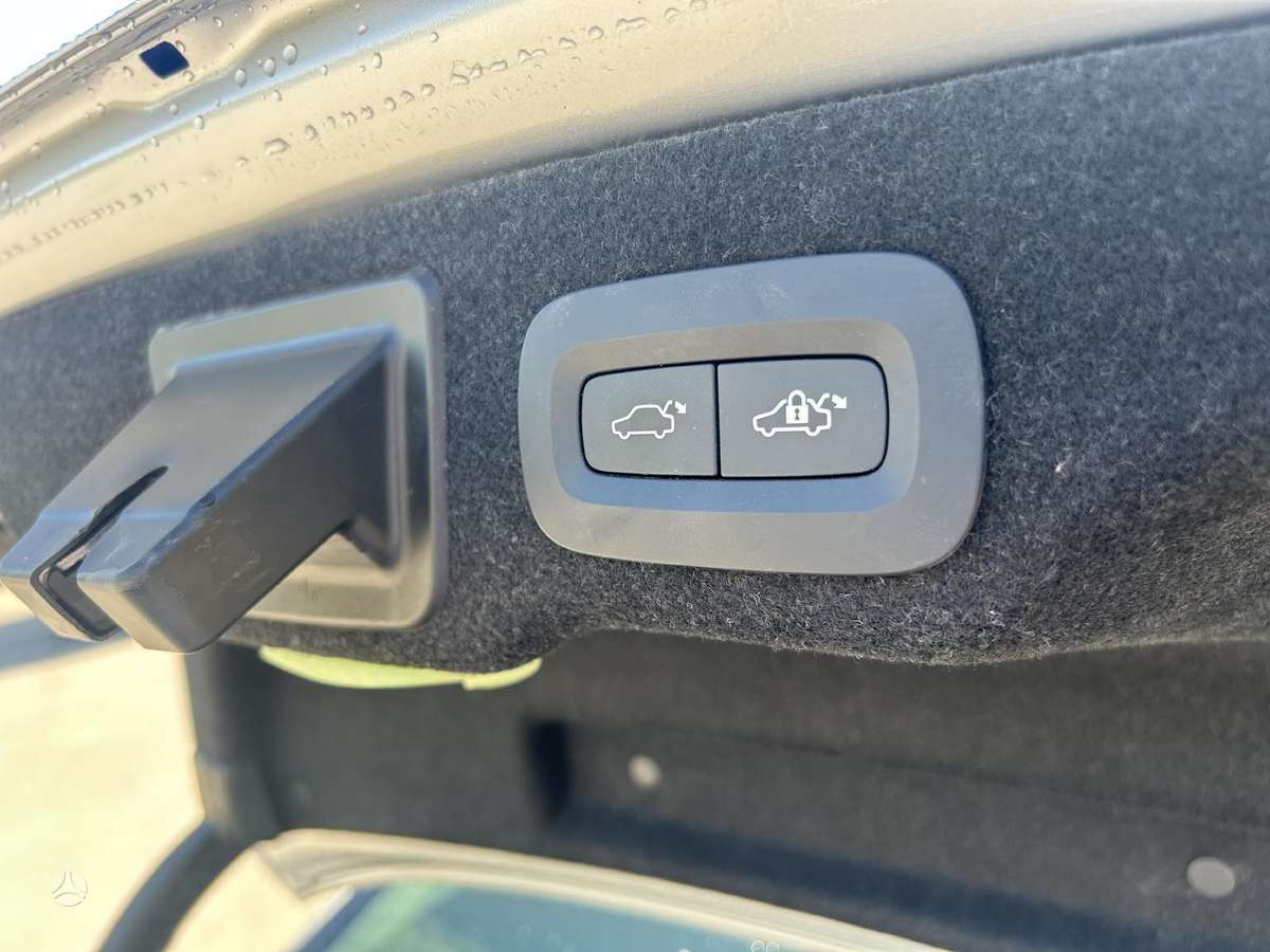 Volvo S90, 2.0 l., Лимузин