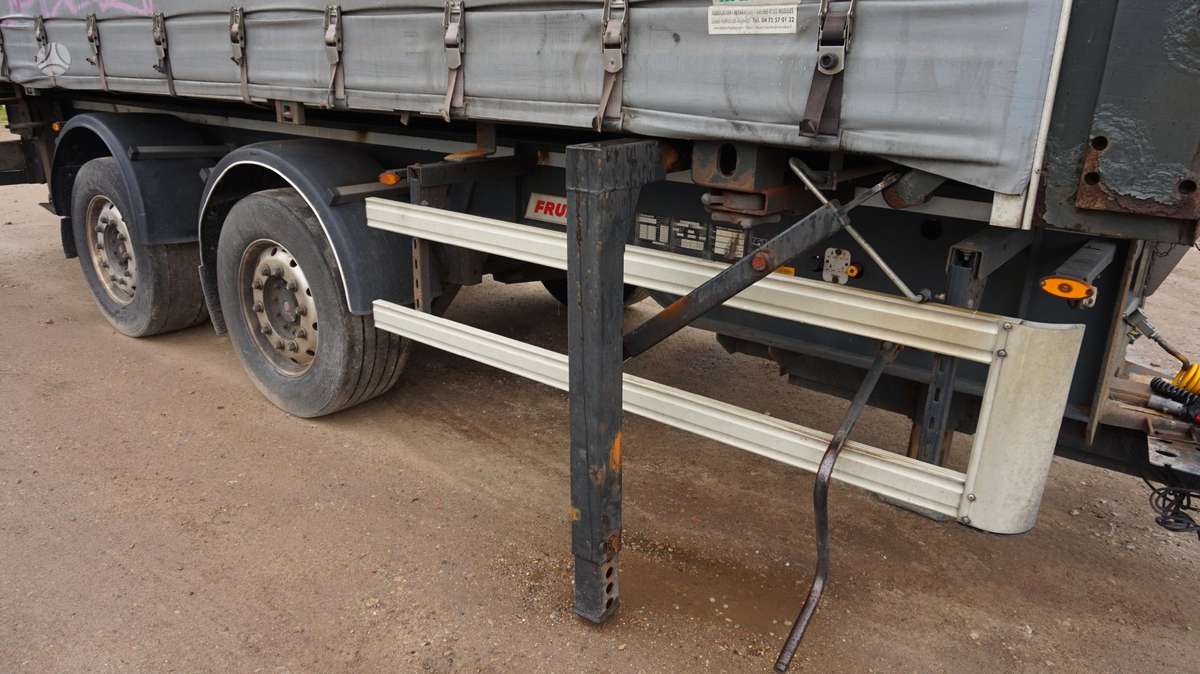 Fruehauf, curtain / tarpaulin