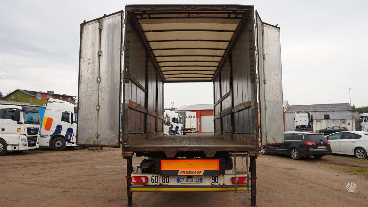 Fruehauf, curtain / tarpaulin