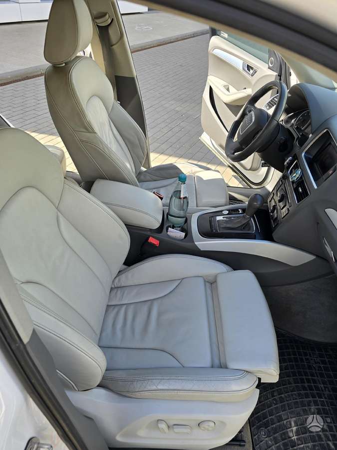 Audi Q5, 2.0 l., Внедорожник / Кроссовер