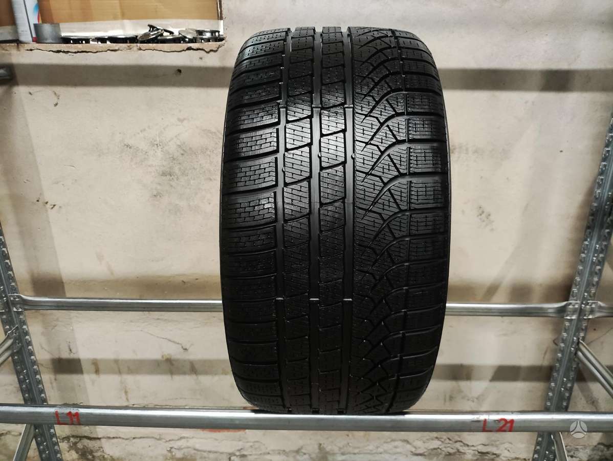 Pirelli PZero Winter NAUJA, winter 285/40 R19