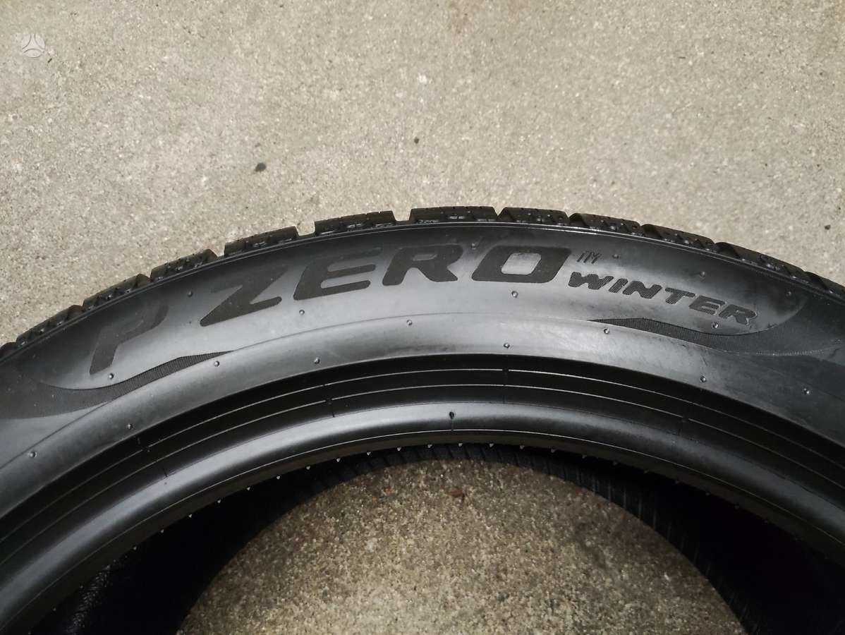 Pirelli PZero Winter NAUJA, žieminės 285/40 R19