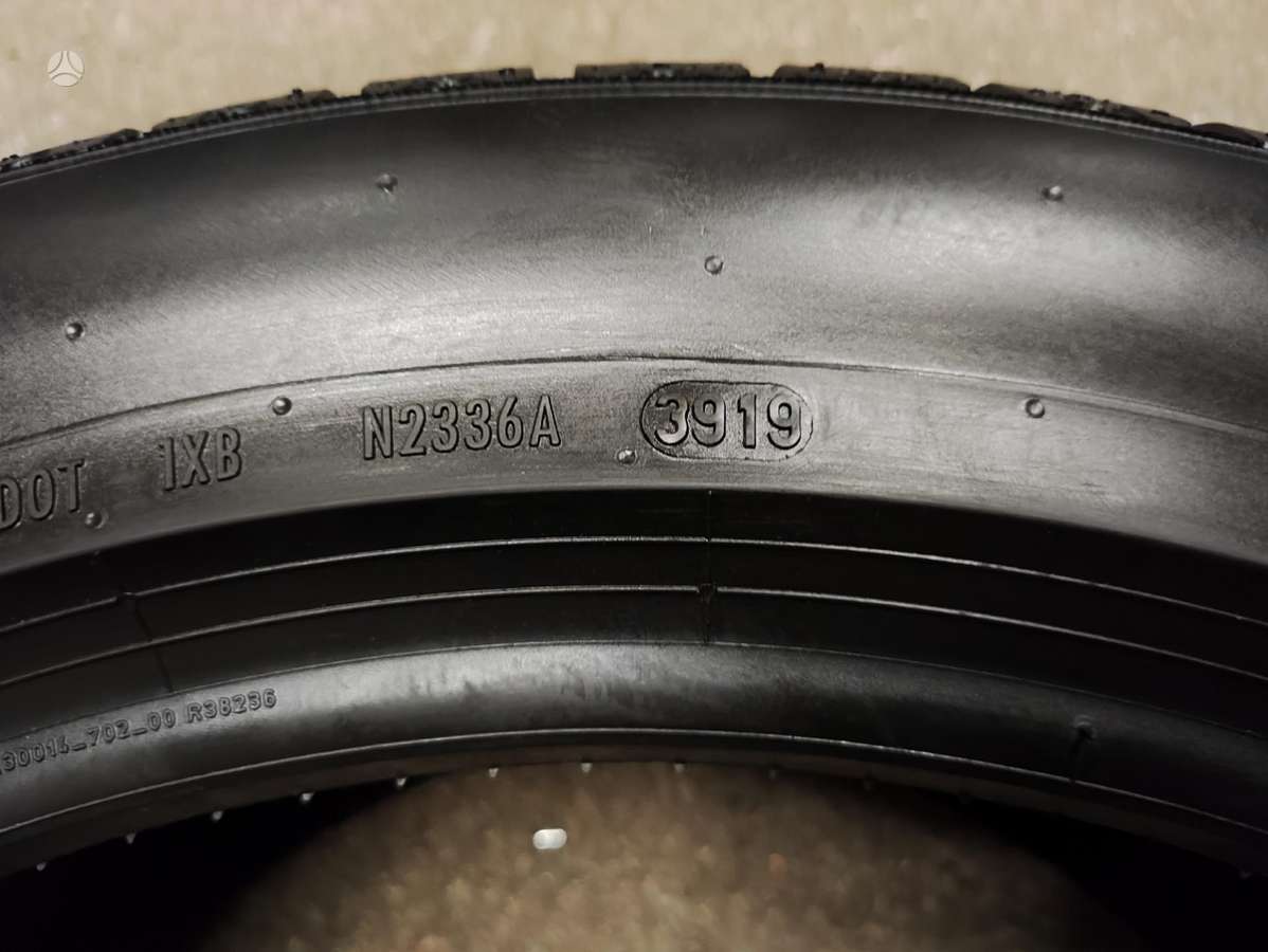 Pirelli PZero Winter NAUJA, žieminės 285/40 R19