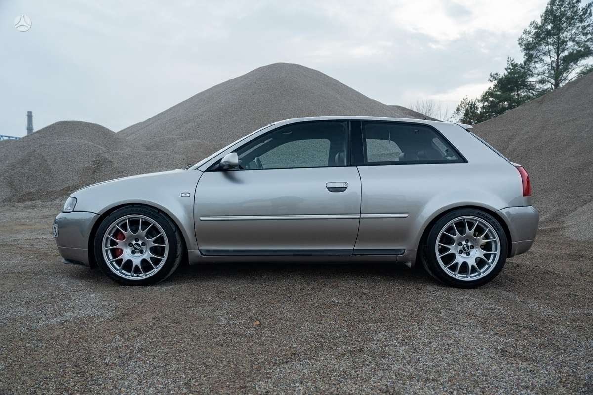 Audi S3, 1.8 l., hatchback