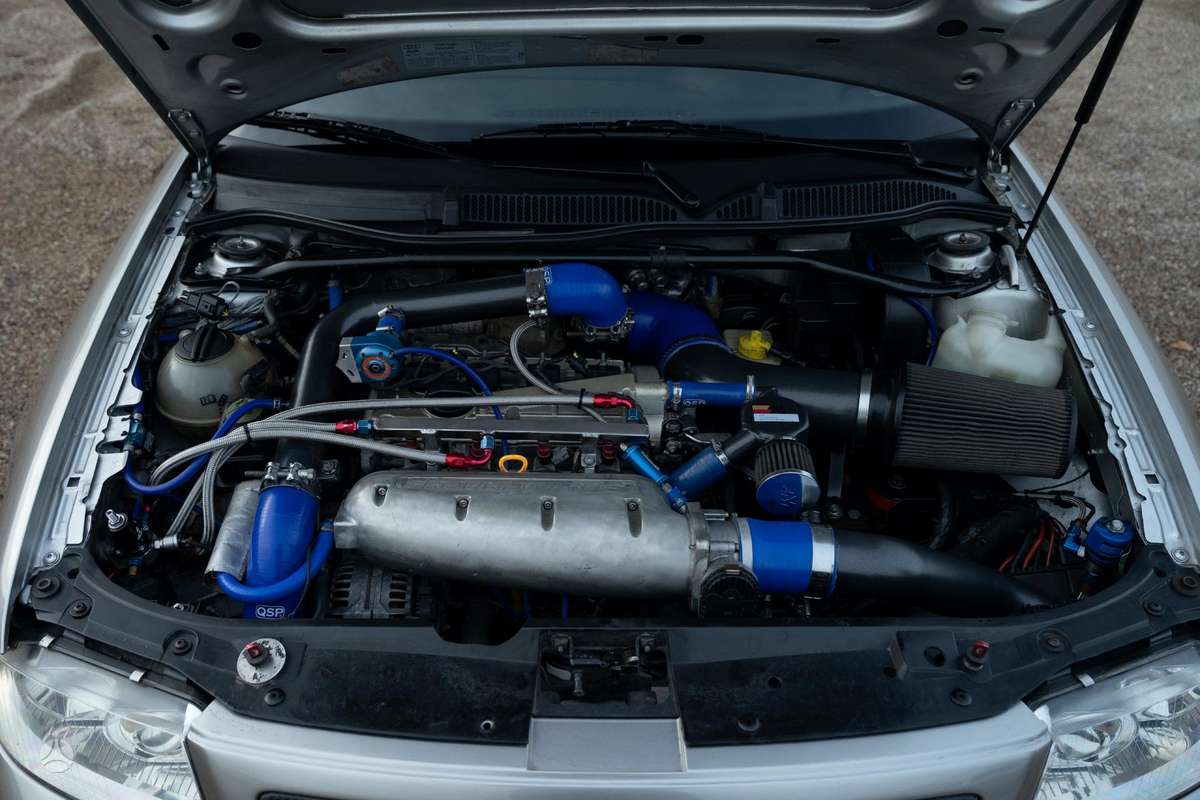 Audi S3, 1.8 l., hatchback