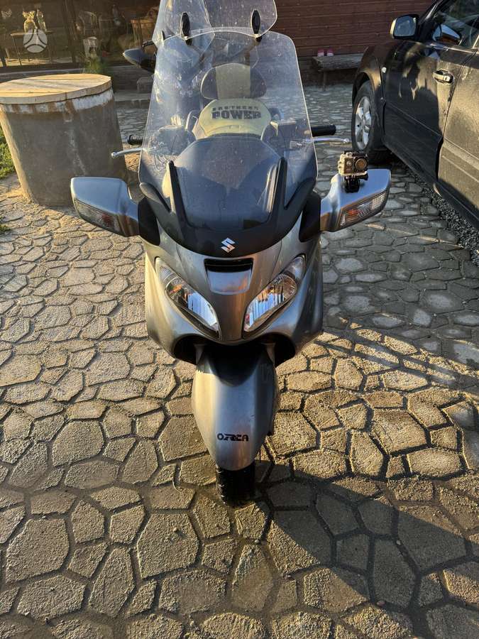 Suzuki Burgman 650cc, scooters / mopeds