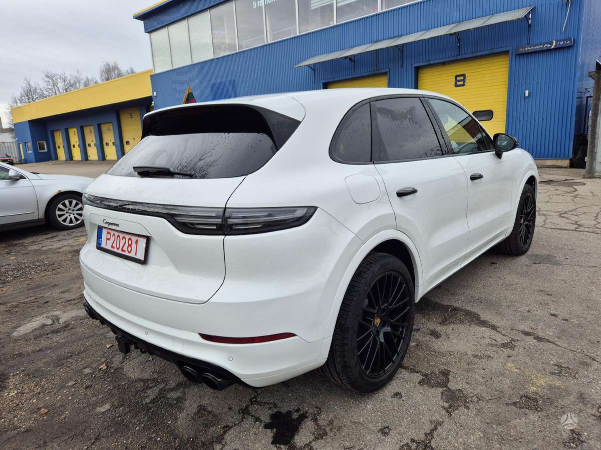 Porsche Cayenne, 3.0 l., Седан