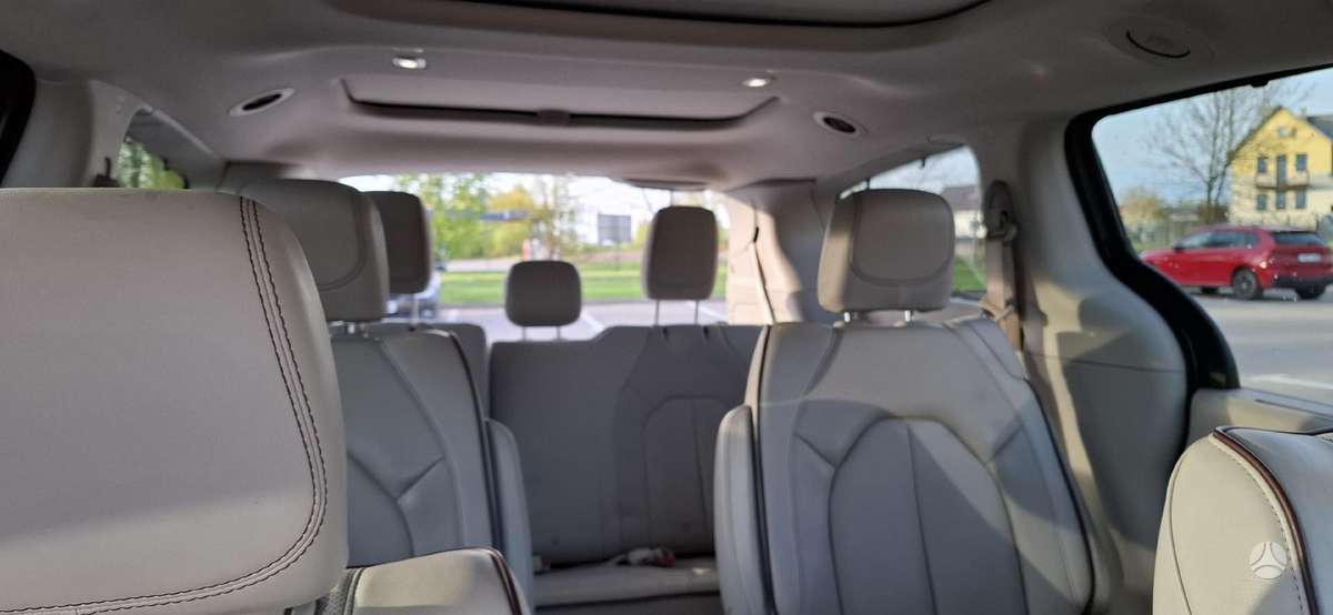 Chrysler Pacifica, 3.6 l., Минивэн