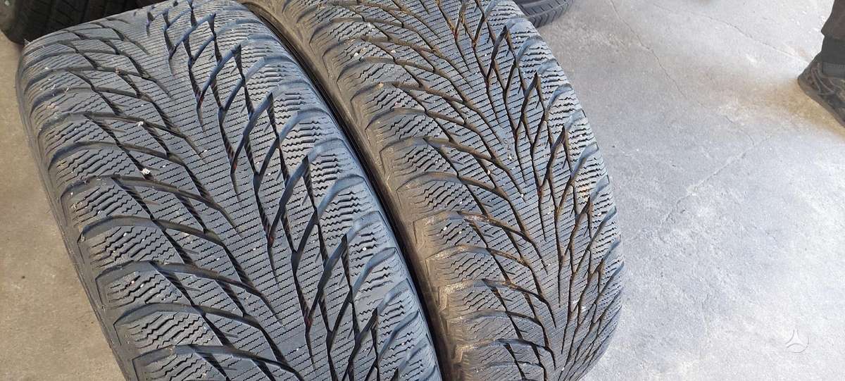 Nokian, žieminės 245/45 R19