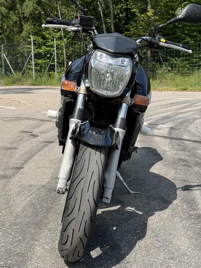 Suzuki GSR 600cc, street / classic