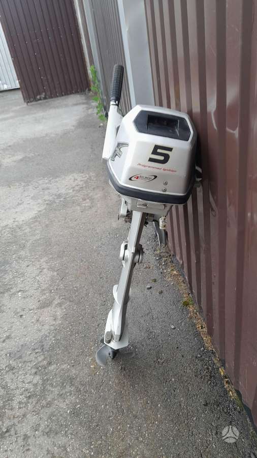 Honda BF5A, Четырехтактные подвесные