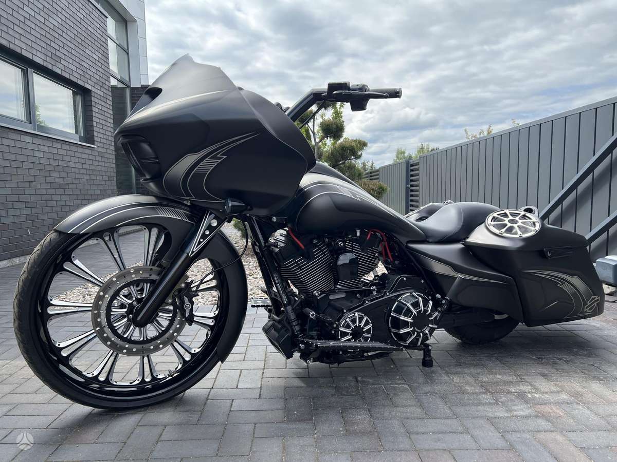 Harley-Davidson Road Glide 1690cc, чопперы / круизеры / custom