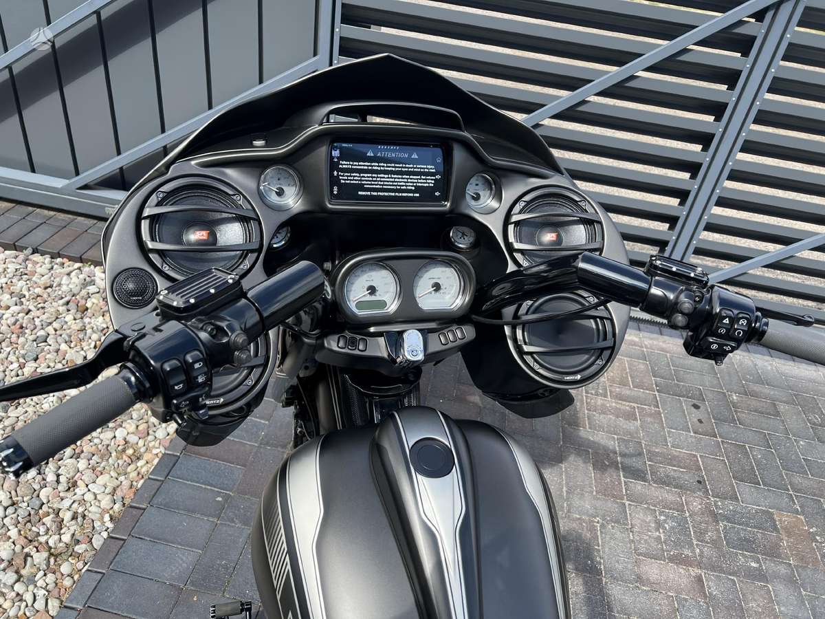 Harley-Davidson Road Glide 1690cc, чопперы / круизеры / custom