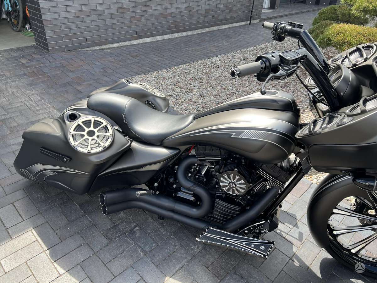 Harley-Davidson Road Glide 1690cc, choppers / cruisers / custom