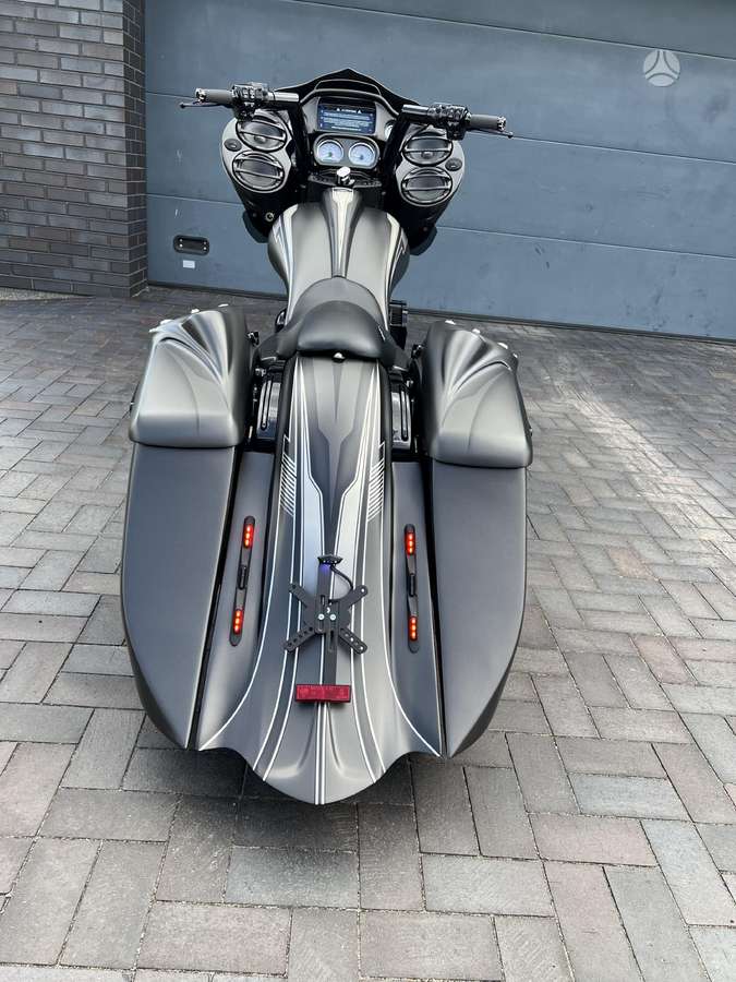 Harley-Davidson Road Glide 1690cc, choppers / cruisers / custom