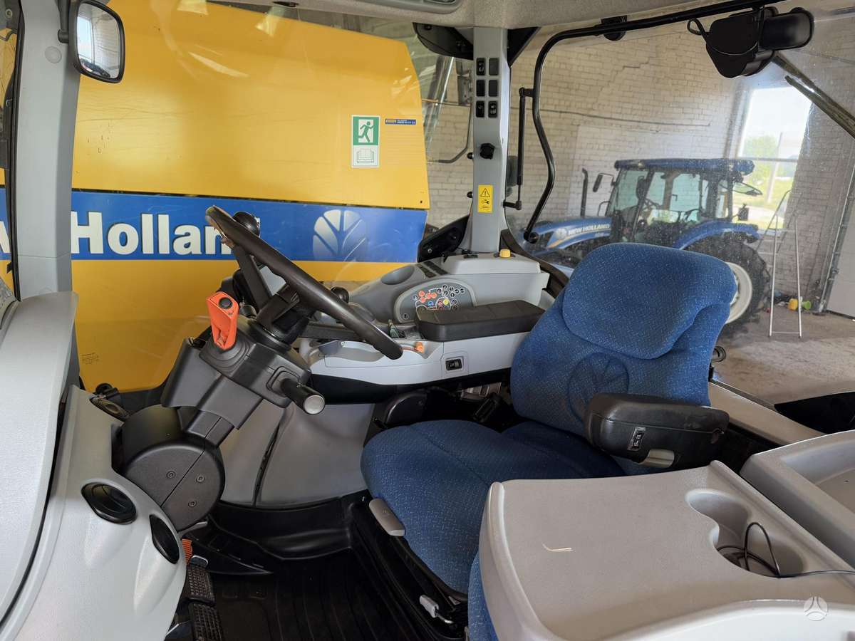 New Holland T7 250, tractors