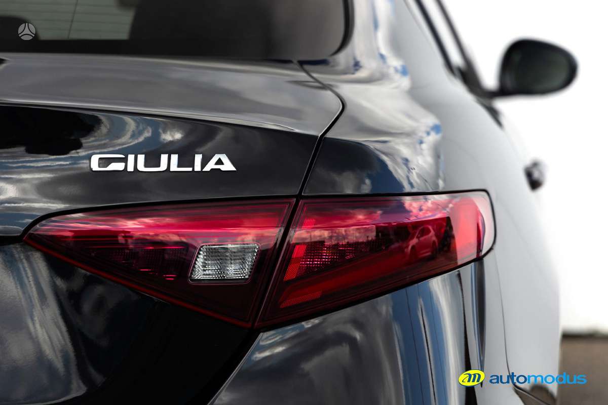 Alfa Romeo Giulia, 2.0 l., Седан
